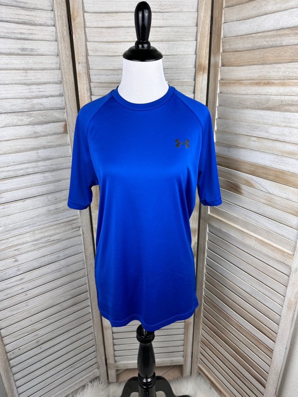 Womens Under Armour Royal Blue Loose Dri Fit Short Sleeve Shirt Size Small
